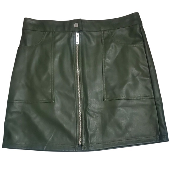 Love Tree Faux Leather Mini‎ Skirt Olive Green Zip Front Pockets Size L - Picture 1 of 9